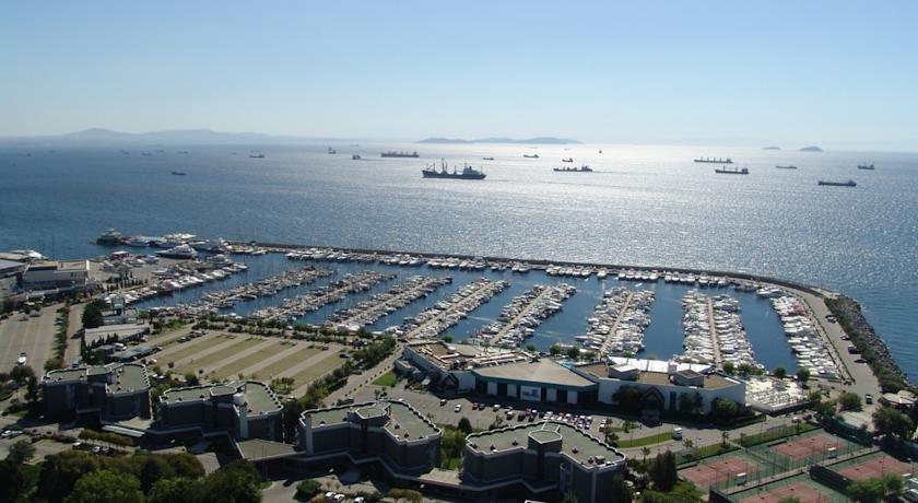 Atakoey Marina Hotel Истанбул Екстериор снимка