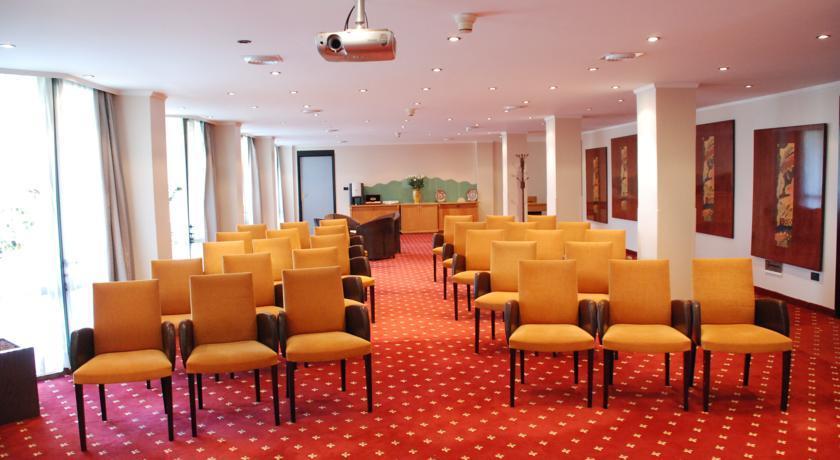 Atakoey Marina Hotel Истанбул Екстериор снимка